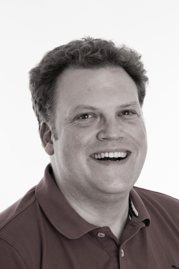 Robin Smith headshot